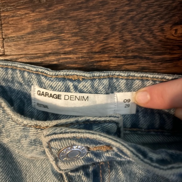GARAGE DENIM distressed blue Jean shorts size 09 - Picture 2 of 4
